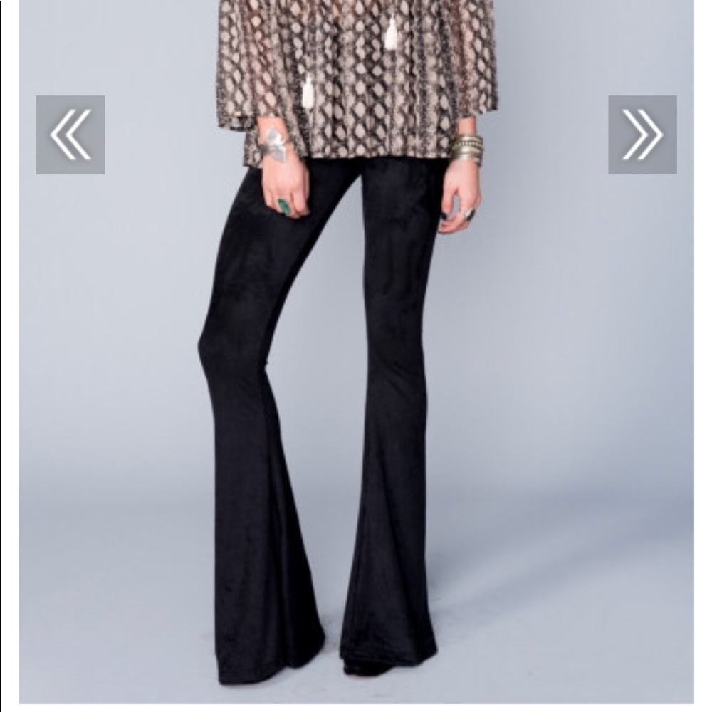 NWT Show me your mumu black bell bottom pants